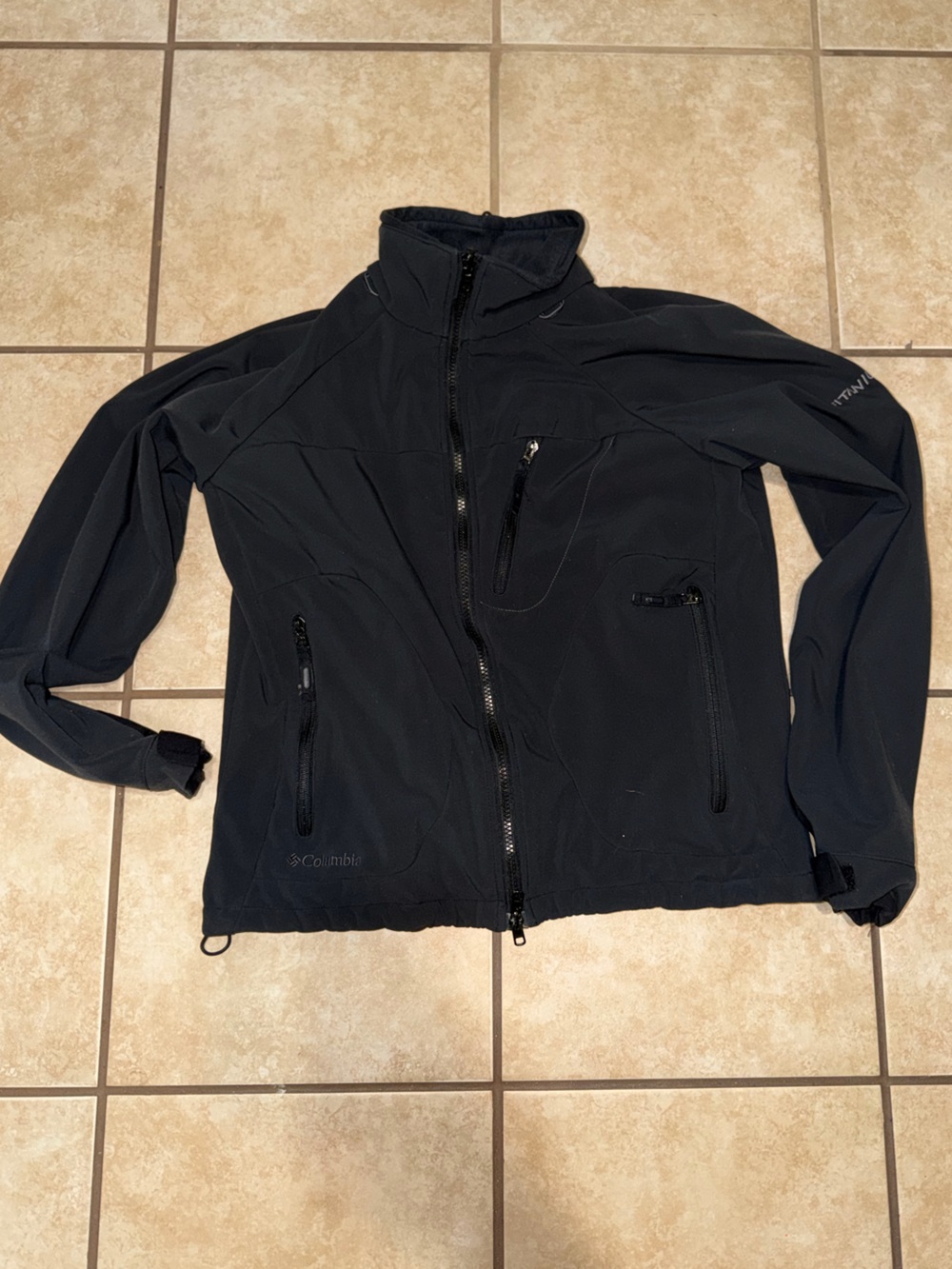 Columbia Titanium jacket women’s size large
